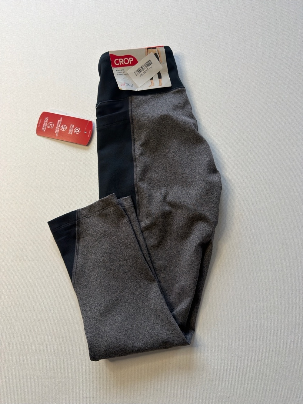 NWT Women's BCG XS Crop Athletic Leggings in Heather Gray and Black (KB7)